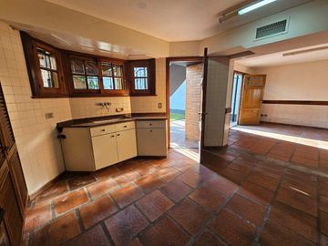 Espect Casa-pilet-jardi-parr-playrrom-Quinta Galli