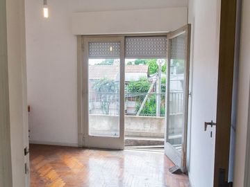Venta 4 ambientes con terraza Ballester