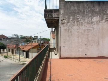 Venta 4 ambientes con terraza Ballester