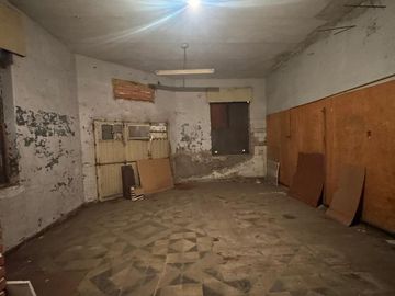 VENTA CASA LOCAL A RECICLAR BARRIO MARECHAL CBA
