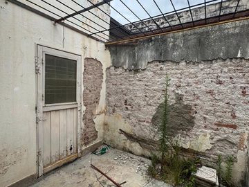VENTA CASA LOCAL A RECICLAR BARRIO MARECHAL CBA