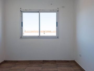 VENTA DPTO 2 AMBIENTES BERAZATEGUI. OPC COCHERA