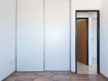 VENTA DPTO 2 AMBIENTES BERAZATEGUI. OPC COCHERA