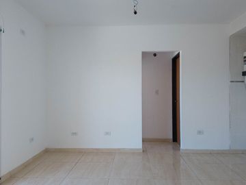 VENTA DPTO 2 AMBIENTES BERAZATEGUI. OPC COCHERA