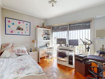 VENTA DPTO 4 AMB CON DEPENDENCIA EN AVELLANEDA