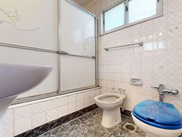 VENTA DPTO 4 AMB CON DEPENDENCIA EN AVELLANEDA