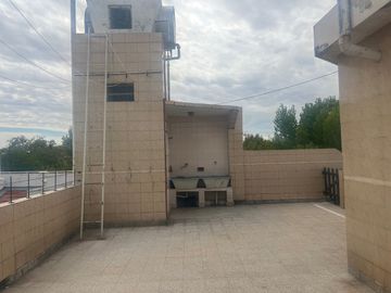 Venta departamento de 3 ambientes en Crucesita.