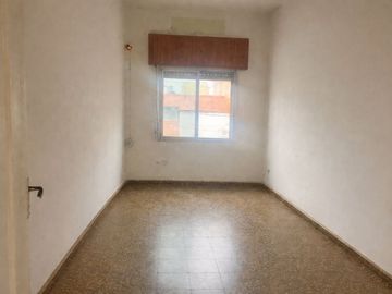 Venta departamento de 3 ambientes en Crucesita.