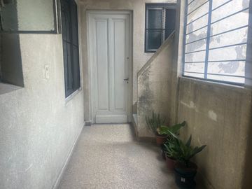 Venta departamento de 3 ambientes en Crucesita.