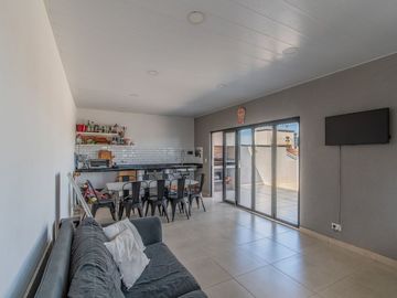 VENTA DEPTO 3 AMBIENTES CON QUINCHO Y TERRAZ