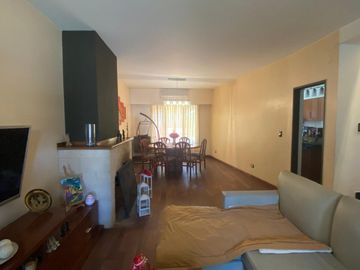 VENTA CASA 4 AMB  EL PALOMAR - PILETA