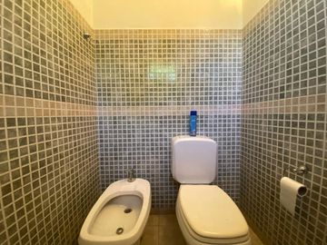 VENTA CASA 4 AMB  EL PALOMAR - PILETA