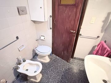 Venta 2 casas Parque San Martin c/Pileta