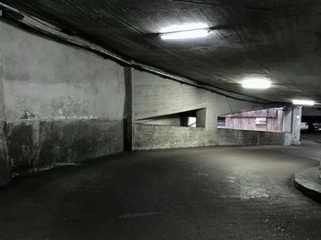 VENTA COCHERA ONCE - APTO UTILITARIOS ALTURA 2.40M
