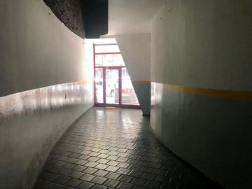 VENTA COCHERA ONCE - APTO UTILITARIOS ALTURA 2.40M