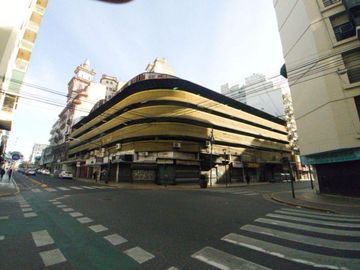 VENTA COCHERA ONCE - APTO UTILITARIOS ALTURA 2.40M