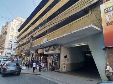 VENTA COCHERA ONCE - APTO UTILITARIOS ALTURA 2.40M