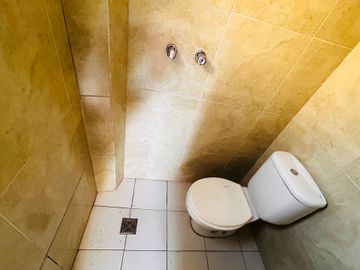 Casa en una plata c/ gran jardín venta en Saavedra