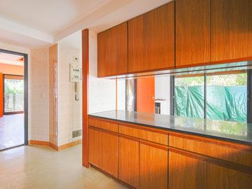 Venta Casa 4 Amb + dep + cochera en Florida Este