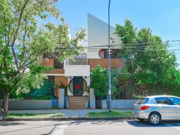 Venta Casa 4 Amb + dep + cochera en Florida Este