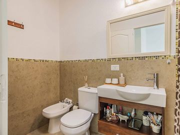 CASA UNA PLANTA VENTA EN B. SAN FRANCISCO AL AGUA