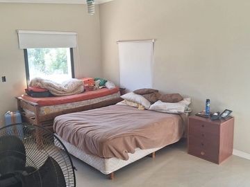 VENTA CASA BARRIO C.U.B.E. 4 DORM QUINCHO PILETA