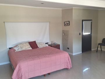 VENTA CASA BARRIO C.U.B.E. 4 DORM QUINCHO PILETA