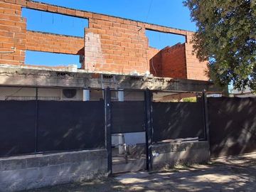 CASA 4 AMB+LOCAL+CONSTRUCCIÓN EN SAN MIGUEL, PATIO