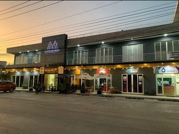 RENTA LOCAL PLANTA ALTA  PLAZA GAMURA DE 25 M2 EN AV. COLEGIOS, CERCA DE AV HUAYCAN,  CANCUN