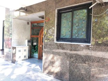 VENTA 4 AMB EDIFICIO FRENTE A PARQUE RIVADAVIA!!!