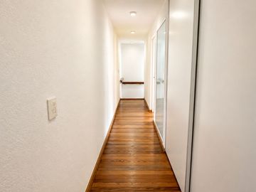 Venta casa 3amb cochera patio hurlingham PERMUTA
