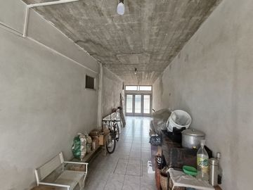 VENTA CASA 3 AMB TALLER PATIO ISIDRO CASANOVA