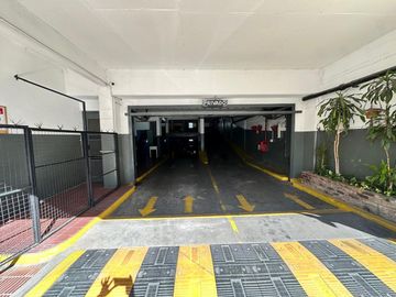 VENTA DE COCHERA EN ALMAGRO IDEAL INVERSOR