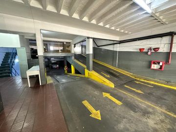 VENTA DE COCHERA EN ALMAGRO IDEAL INVERSOR