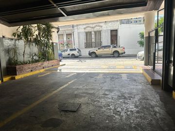 VENTA DE COCHERA EN ALMAGRO IDEAL INVERSOR