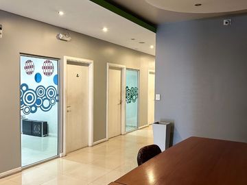 Venta oficina consultorio av Pedro Diaz Hurlingham