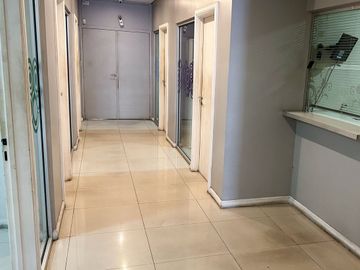 Venta oficina consultorio av Pedro Diaz Hurlingham