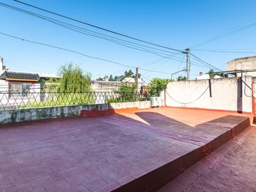 VENTA CASA 3 AMB CIUDADELA QUINCHO TERRAZA COCHERA