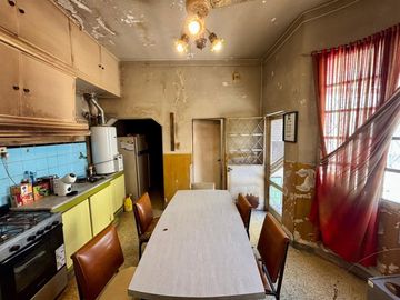 VENTA CASA 3 AMB VERSALLES LOTE PROPIO A RECICLAR