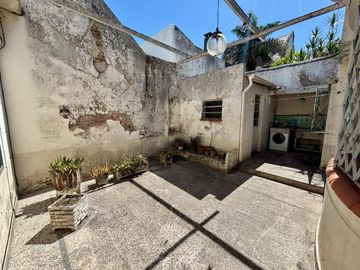 VENTA CASA 3 AMB VERSALLES LOTE PROPIO A RECICLAR