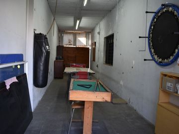 VENTA CASA 4 AMBIENTES EN CASTELAR PATIO GARAGE