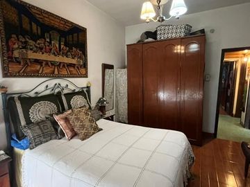 VENTA CASA 4 AMBIENTES EN CASTELAR PATIO GARAGE