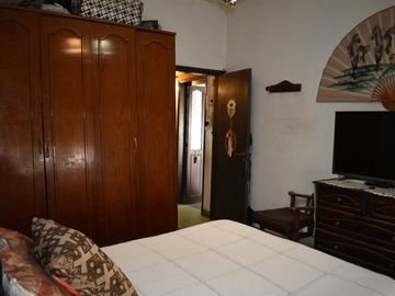 VENTA CASA 4 AMBIENTES EN CASTELAR PATIO GARAGE