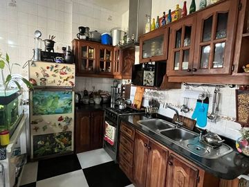 VENTA CASA 4 AMBIENTES EN CASTELAR PATIO GARAGE