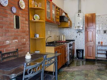 VENTA CASA 7 AMBIENTES LINIERS - DISEÑO FUNCIONAL