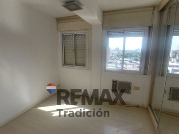 Venta Dpto 3 dormitorios c/ Cochera. Centro Rcia