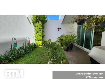 CASA EN VENTA EN VILLA MAGNA