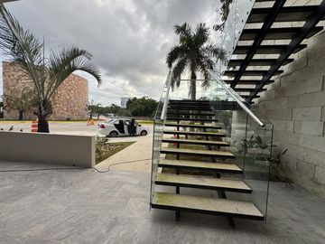 OFICINAS CONSULTORIOS Y LOCALES COMERCIALES MAGNNUS CENTER PLAYA DEL CARMEN