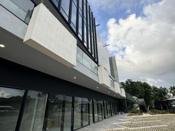 OFICINAS CONSULTORIOS Y LOCALES COMERCIALES MAGNNUS CENTER PLAYA DEL CARMEN