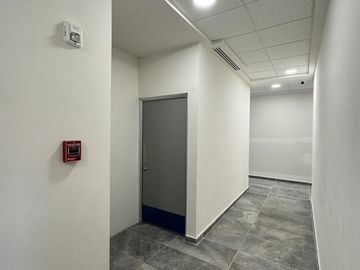 OFICINAS CONSULTORIOS Y LOCALES COMERCIALES MAGNNUS CENTER PLAYA DEL CARMEN
